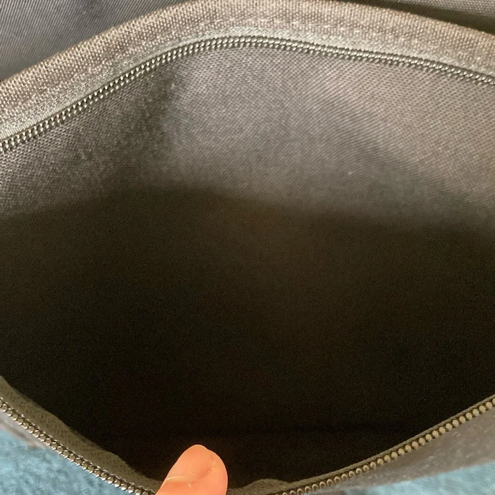 Manhattan Portage medium DJ Messenger Bag in black